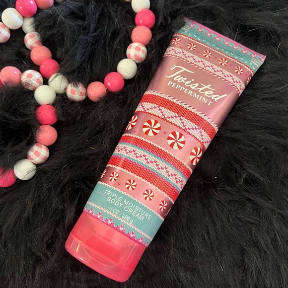 Bath and Body Works Twisted Peppermint (OLD ARTWORK) READ DESCRIPTION - Picture 1 of 1